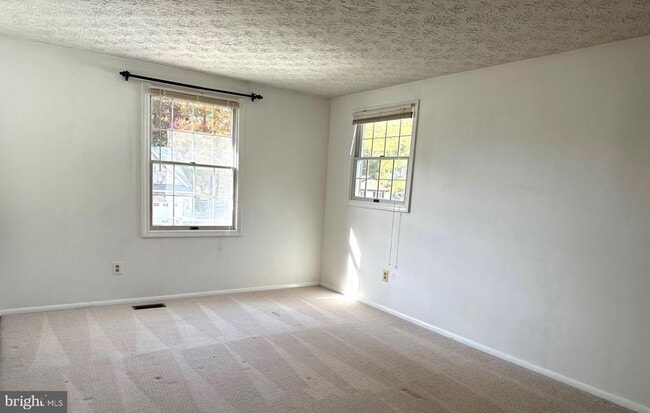 Building Photo - 4313 Lamarre Dr