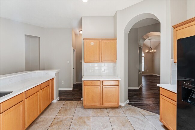 Building Photo - 5935 Sawyer Bend Ln