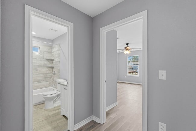 Building Photo - 16680 E Ivanhoe St