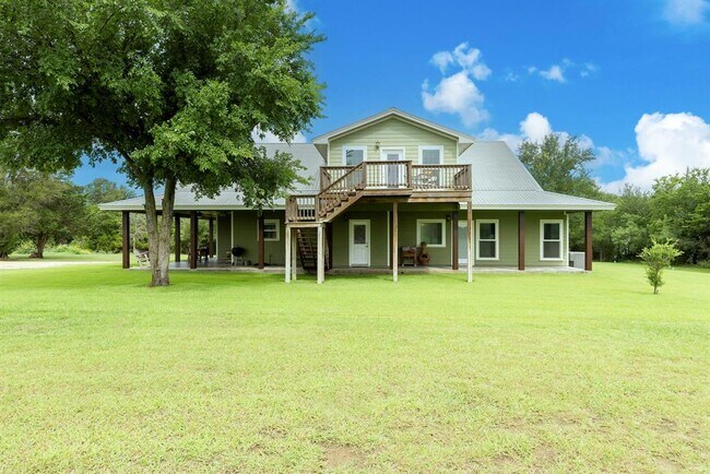 Building Photo - 1725 Lower Red Rock Rd