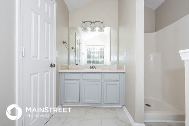 Building Photo - 6584 Planters Ct