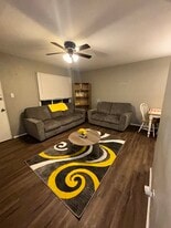 Building Photo - 4429 E 158th St