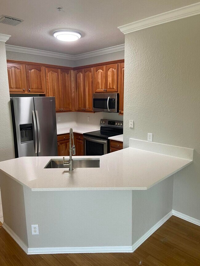 Building Photo - 152 Village Blvd