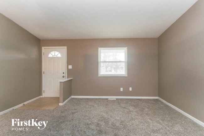 Building Photo - 1327 Fairview Dr