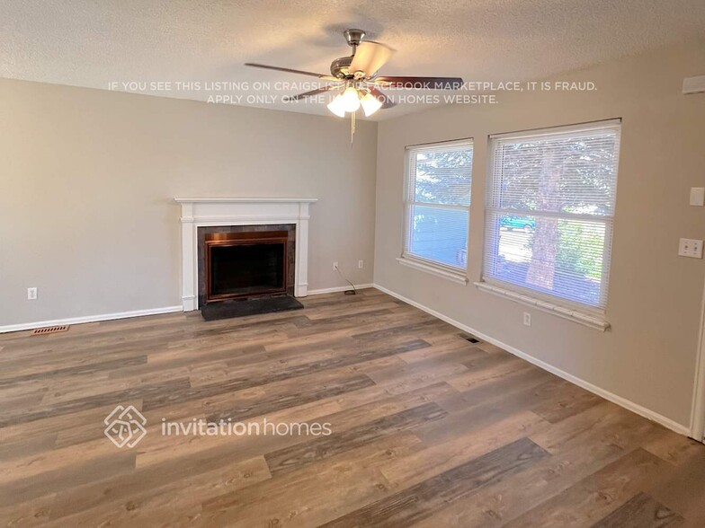 Building Photo - 16522 E Princeton Pl