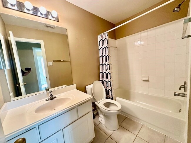 Building Photo - 20235 Arbolada Green Ct