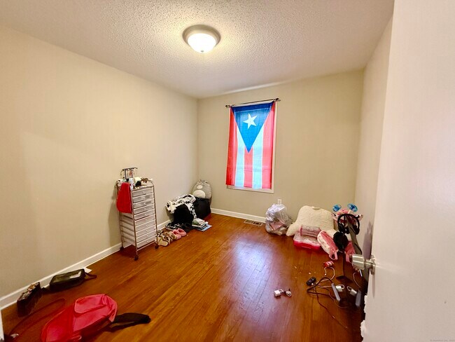 Building Photo - 12 South St