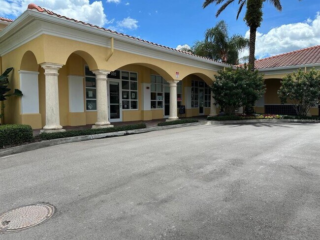 Building Photo - 12235 Pescara Ln