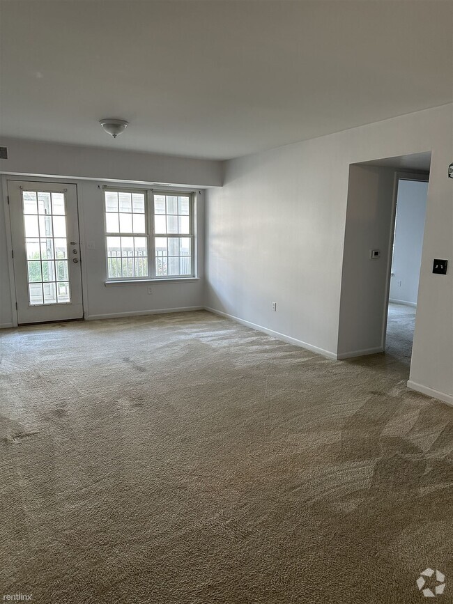 Building Photo - 2 br, 2 bath Condo - 2253 South Main Stree...