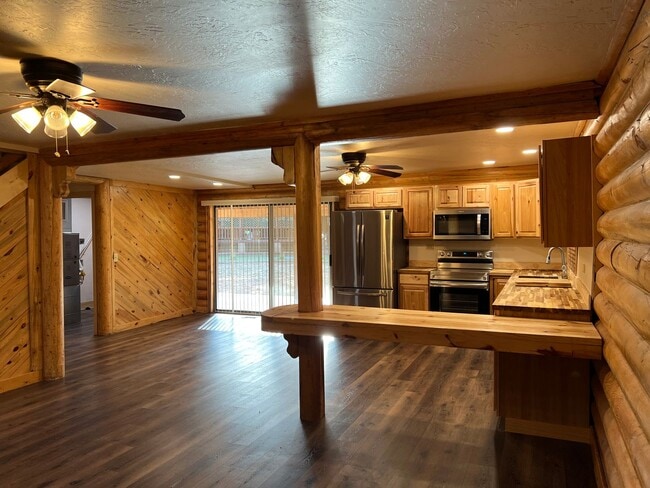 Building Photo - 2836 Timber Trail Loop