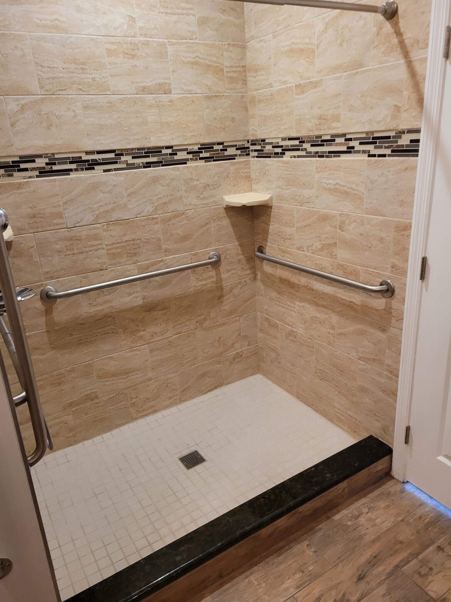 Building Photo - 9388 Lake Chase Island Way