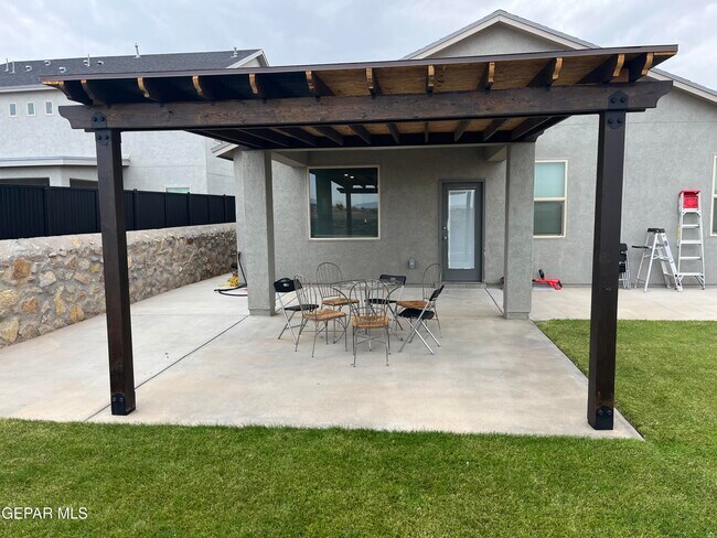 Building Photo - 3929 Desert Bluff Dr