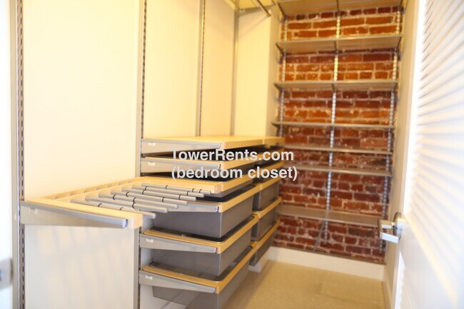 Building Photo - 310 Townsend St