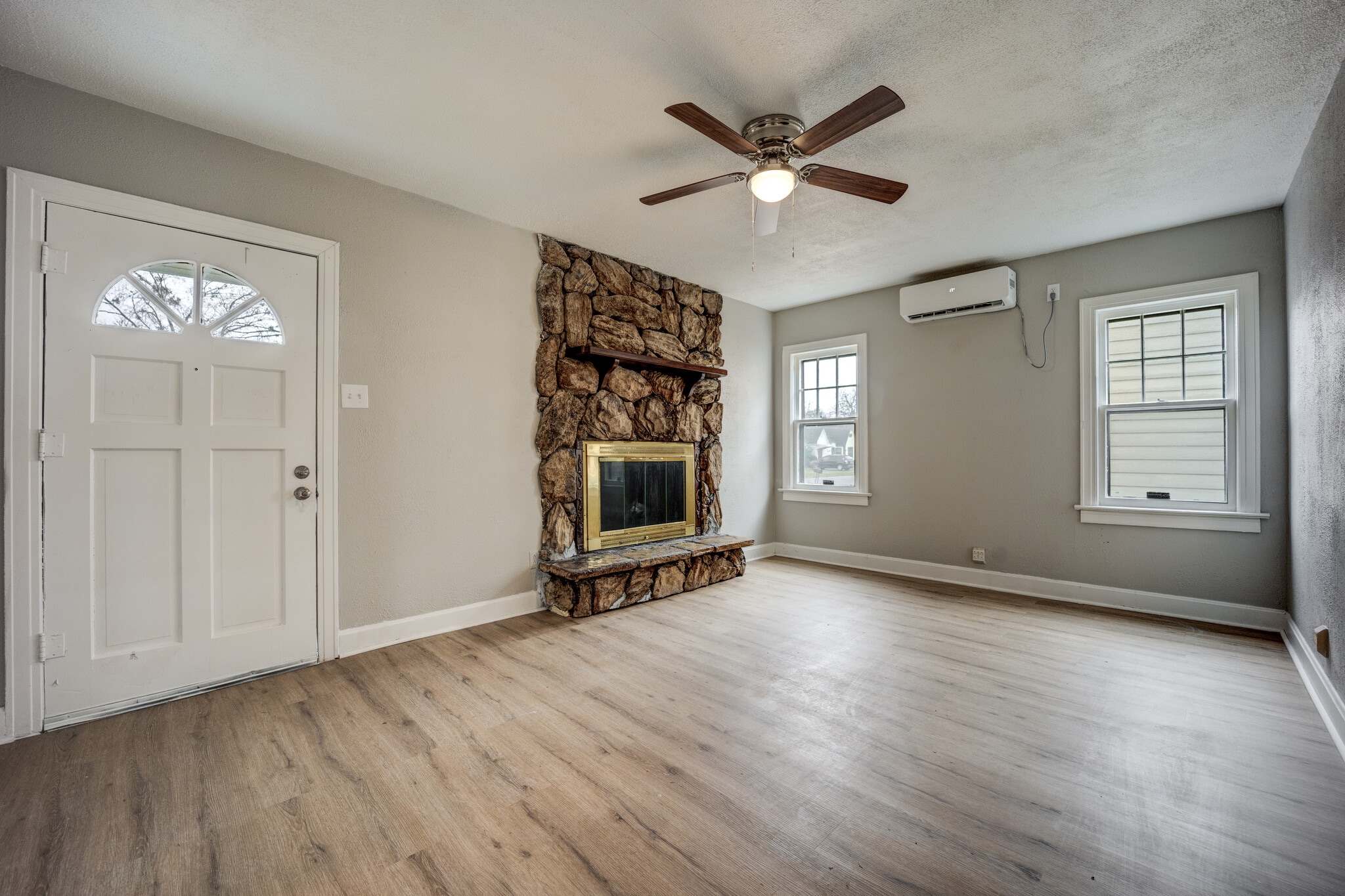 Building Photo - 1301 N 41st St