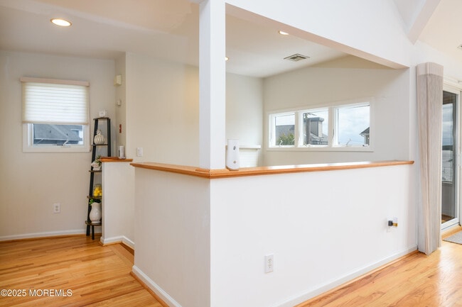 Building Photo - 42 Bay Breeze Dr
