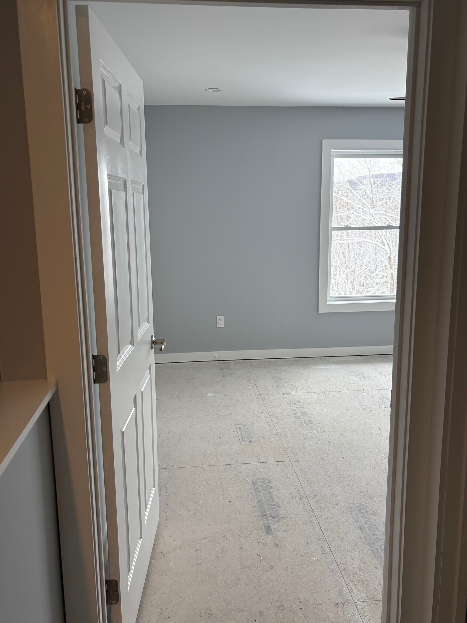 Master bedroom - 867 Upper Pleasant Valley Rd