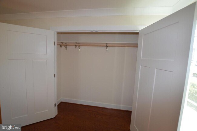 Building Photo - 12116 Whitehall Dr