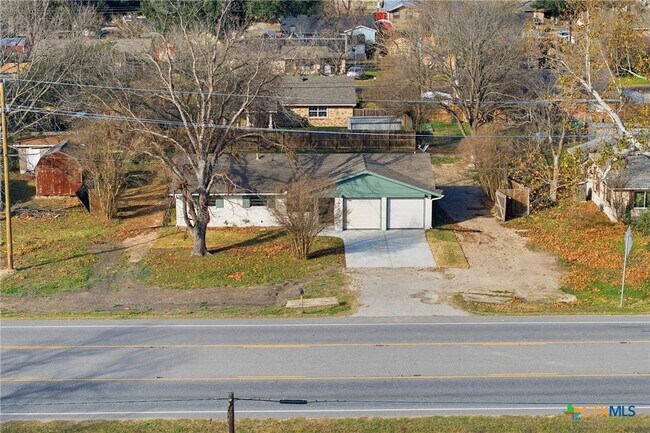 Building Photo - 410 State Hwy 95