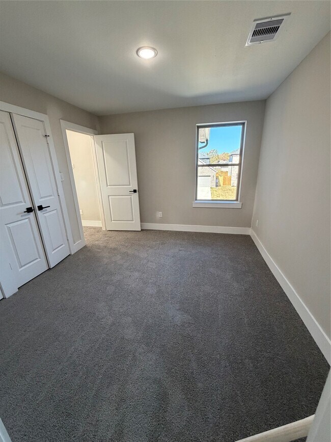 Building Photo - 2523 Liguria Ln