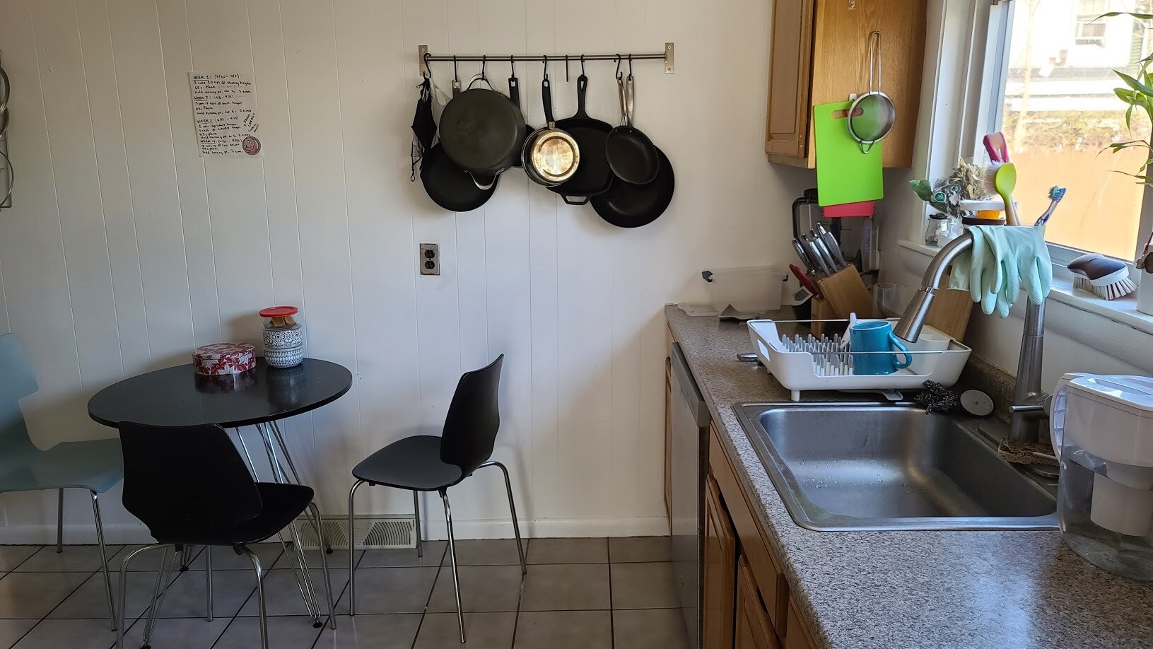 Building Photo - 19 Hunting St