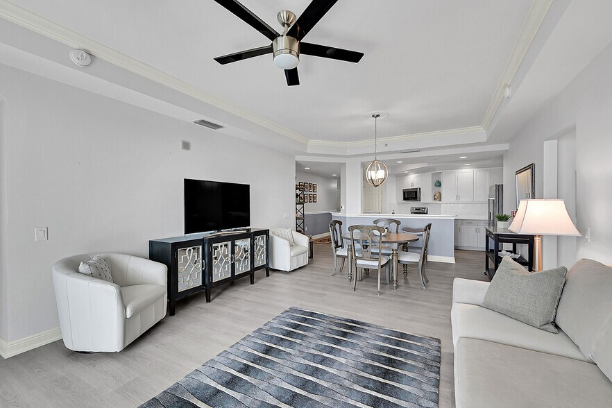 Building Photo - 2743 1st St