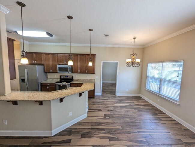 Building Photo - 2216 Chapparel St