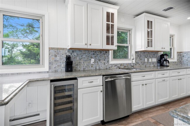 Building Photo - 23 Scallop Ln
