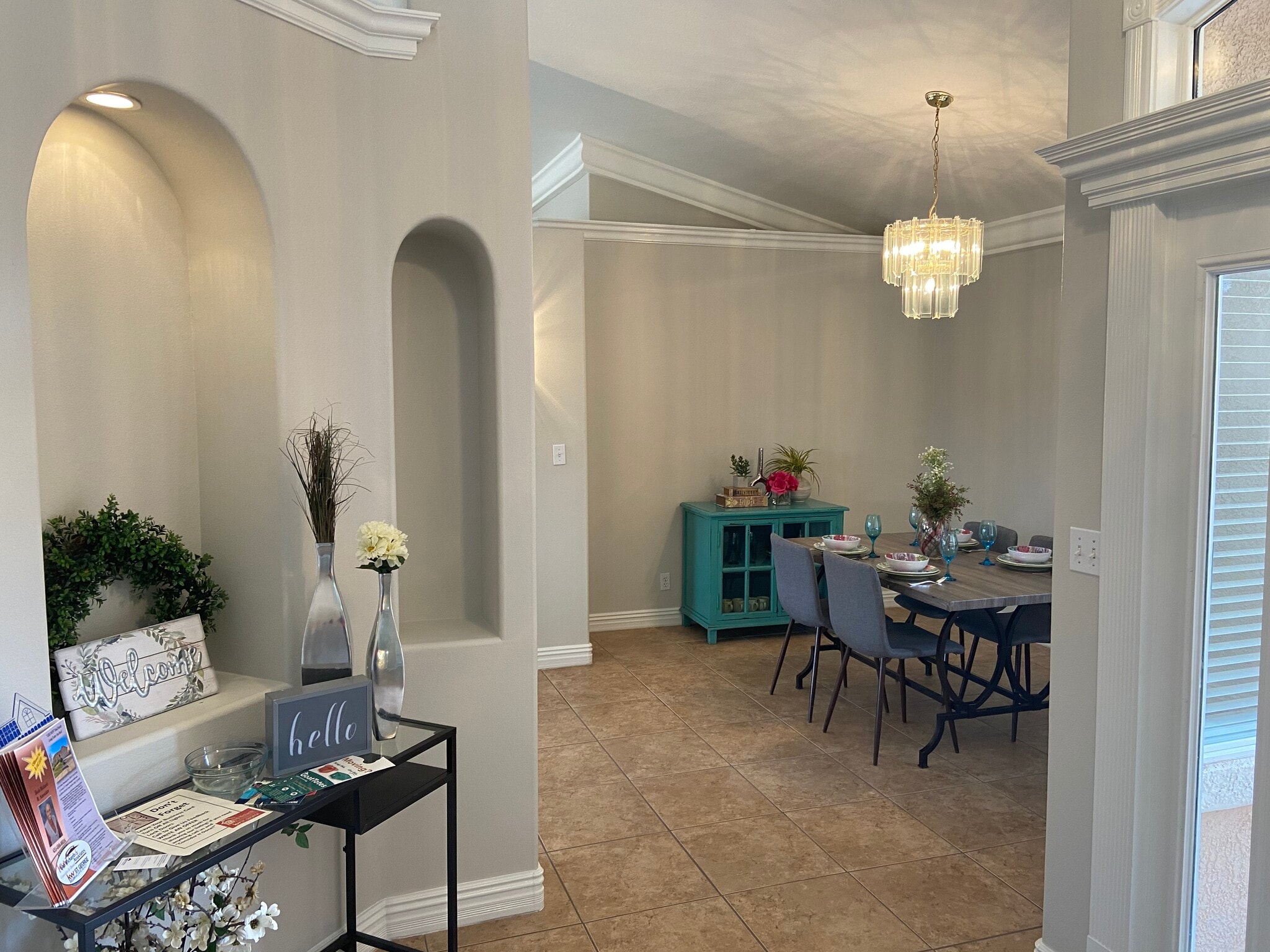 Dinning Area - 163 N Stone Mountain Dr