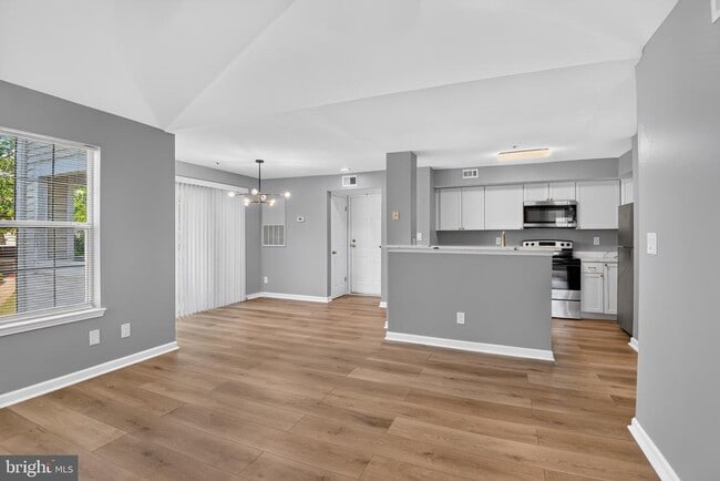Building Photo - 4436 Lord Loudoun Ct