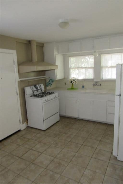 Building Photo - 3100 Breeze Terrace