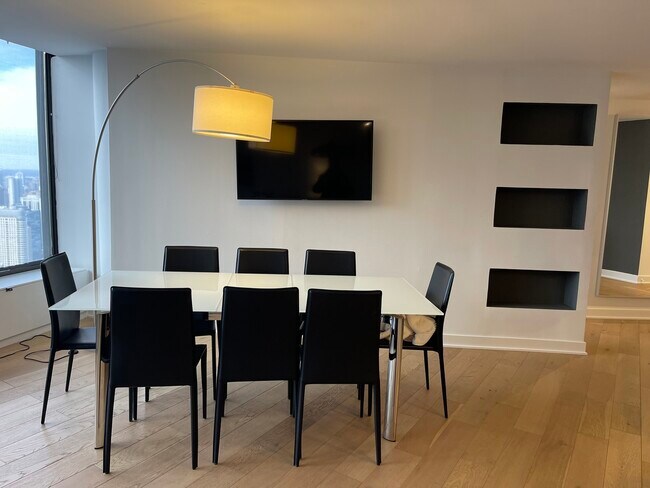 Building Photo - 505 N Lake Shore Dr