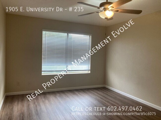 Building Photo - 1905 E University Dr