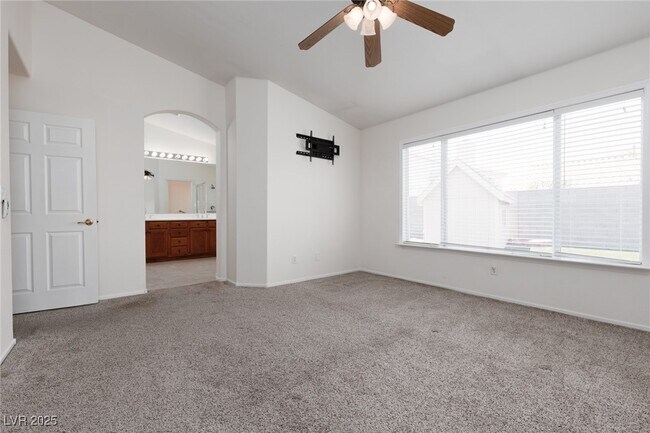 Building Photo - 1109 Deer Horn Ln