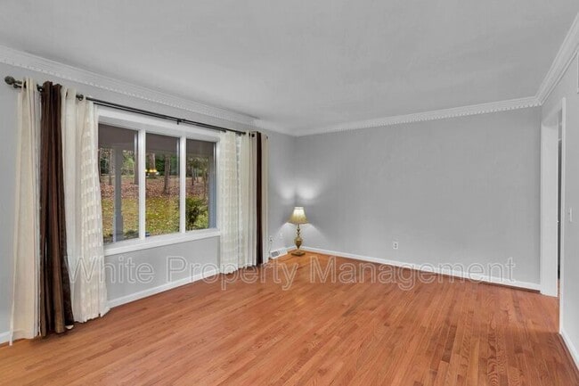 Building Photo - 1116 Reverdy Ln