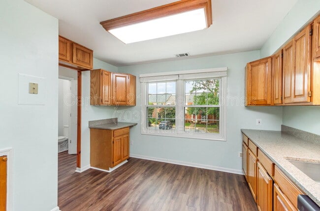 Building Photo - 6613 Deer Gap Ct