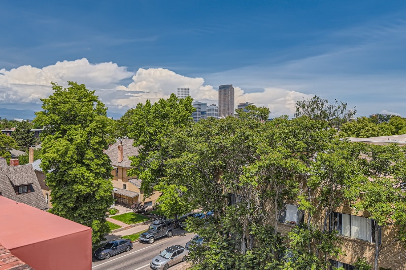 Building Photo - 1008 Corona St