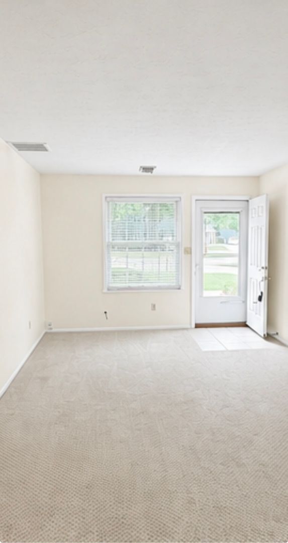 Building Photo - 13856 Oakbrook Dr