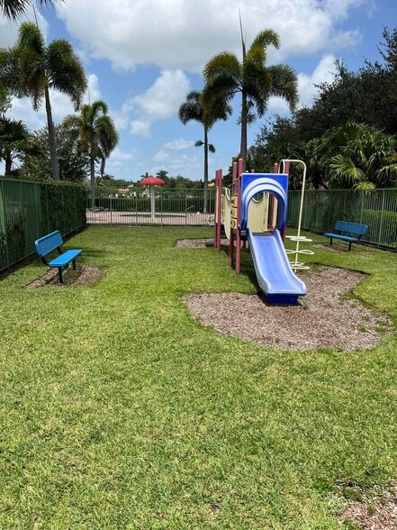Building Photo - 6777 Heritage Grande