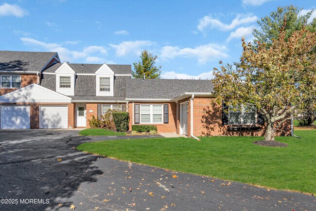 Primary Photo - 68 Maple Dr