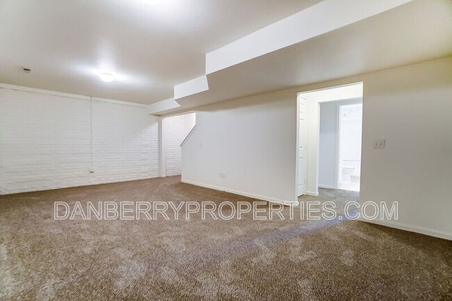 Building Photo - 3716 Turret Green Dr