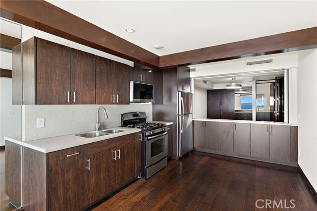 Building Photo - 609 Sleepy Hollow Ln