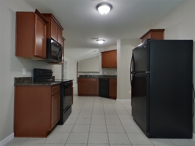 Building Photo - 424 Palomino Stand Dr