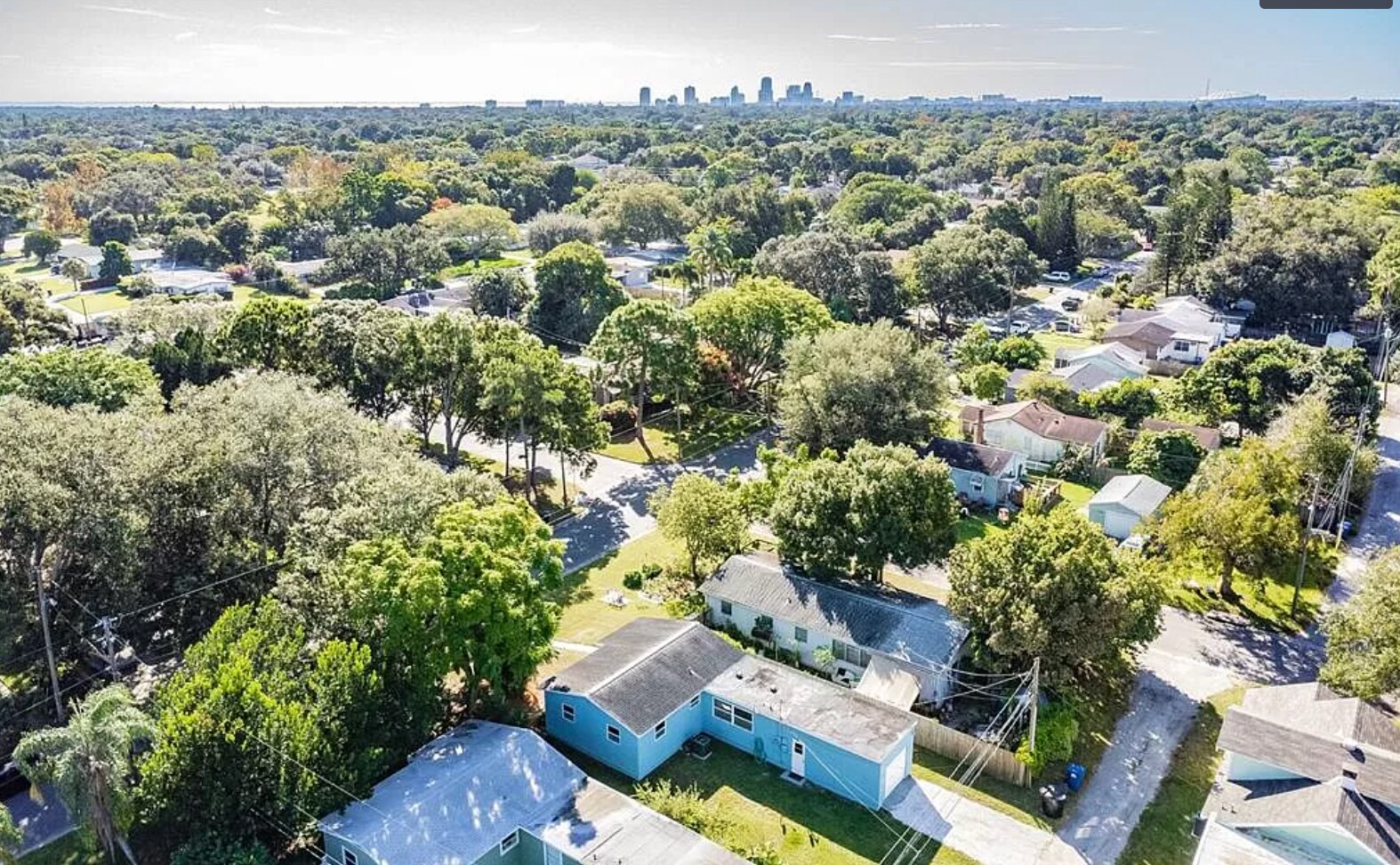 2 miles from downtown St Pete - 4012 21st St N