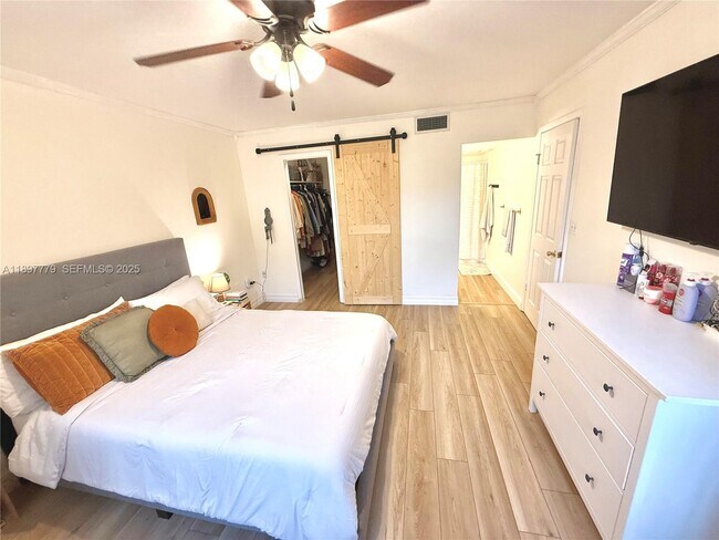 Building Photo - 7451 NW 16th St