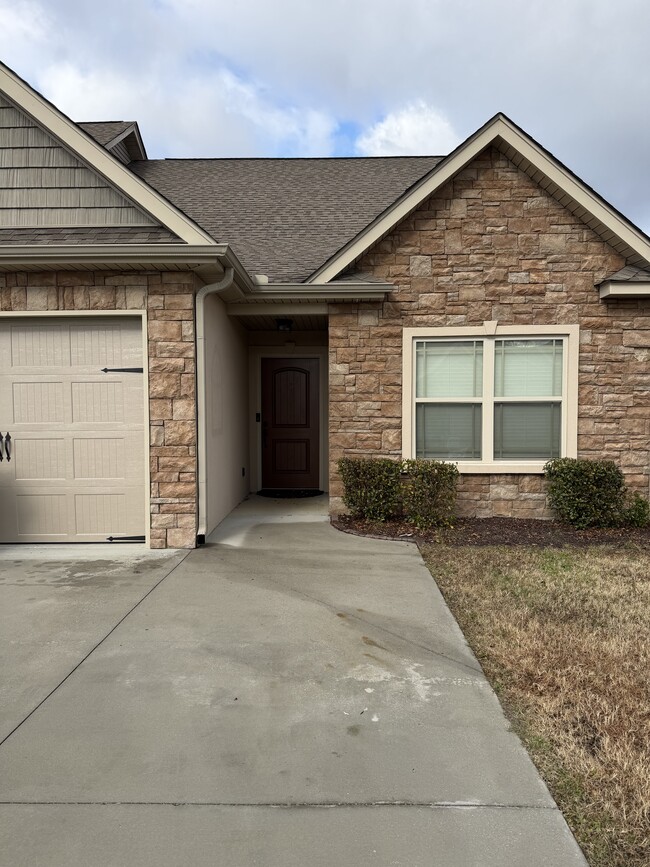 Building Photo - 44 Sunset Cove Dr
