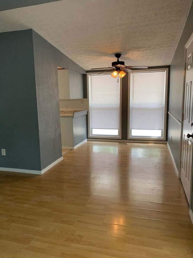 Building Photo - 3 Bedroom Ranch Style Home with Carport & Shed