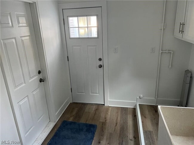 Building Photo - 145 Beck Rd