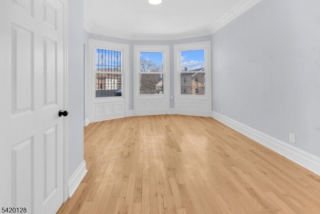 Building Photo - 157 Fairmount Ave