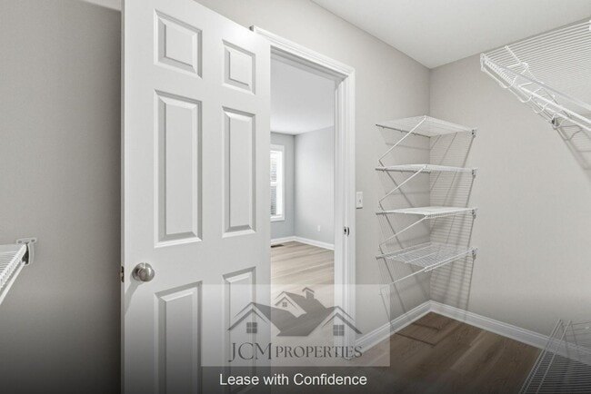 Building Photo - 117 Lambert Fld