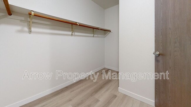 Building Photo - 201 E Arbor Ave